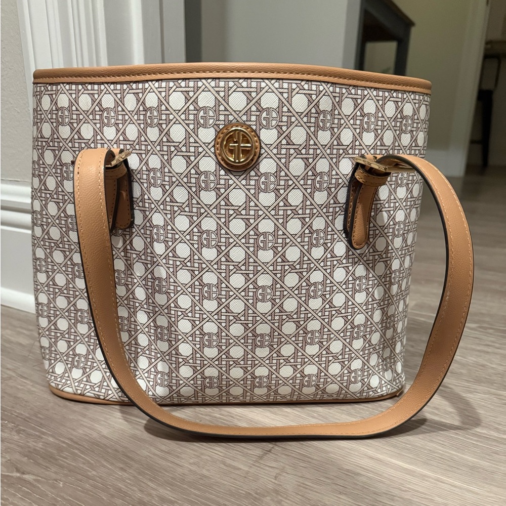 Giani Bernini White and Tan Monogram Tote